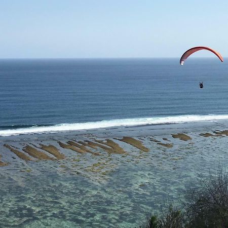Indigo Dream Surf & Holiday Retreat Uluwatu Екстериор снимка